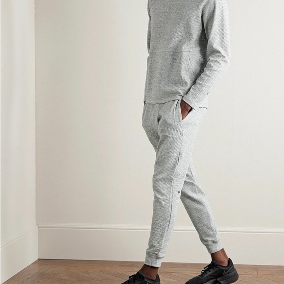 lululemon athletica Pants - lululemon at ease women’s jogger sz 4 golf comfort